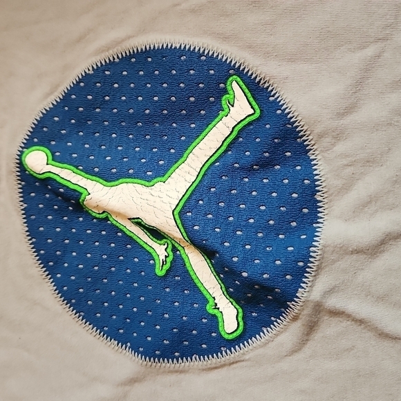 JORDAN T-shirt size Small (5/6) Gray & Blue - Picture 2 of 4